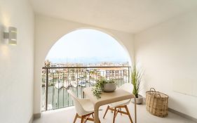 Elegante Estudio Frente Al Canal Con Terraza